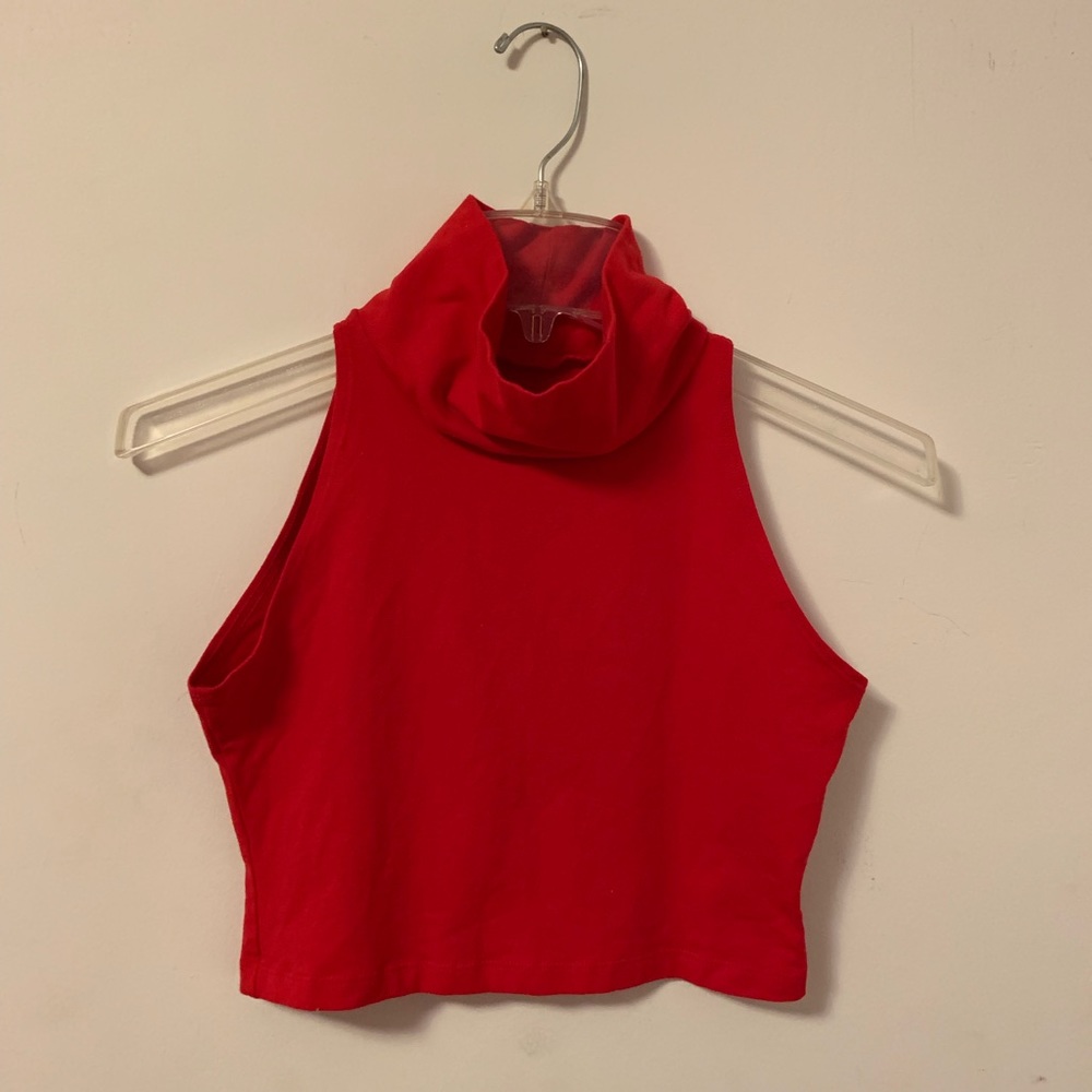 ❤️ American Apparel turtleneck crop top